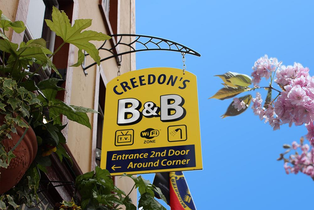 Creedons Traditional Irish Welcome Inn B&B Cork Exterior foto